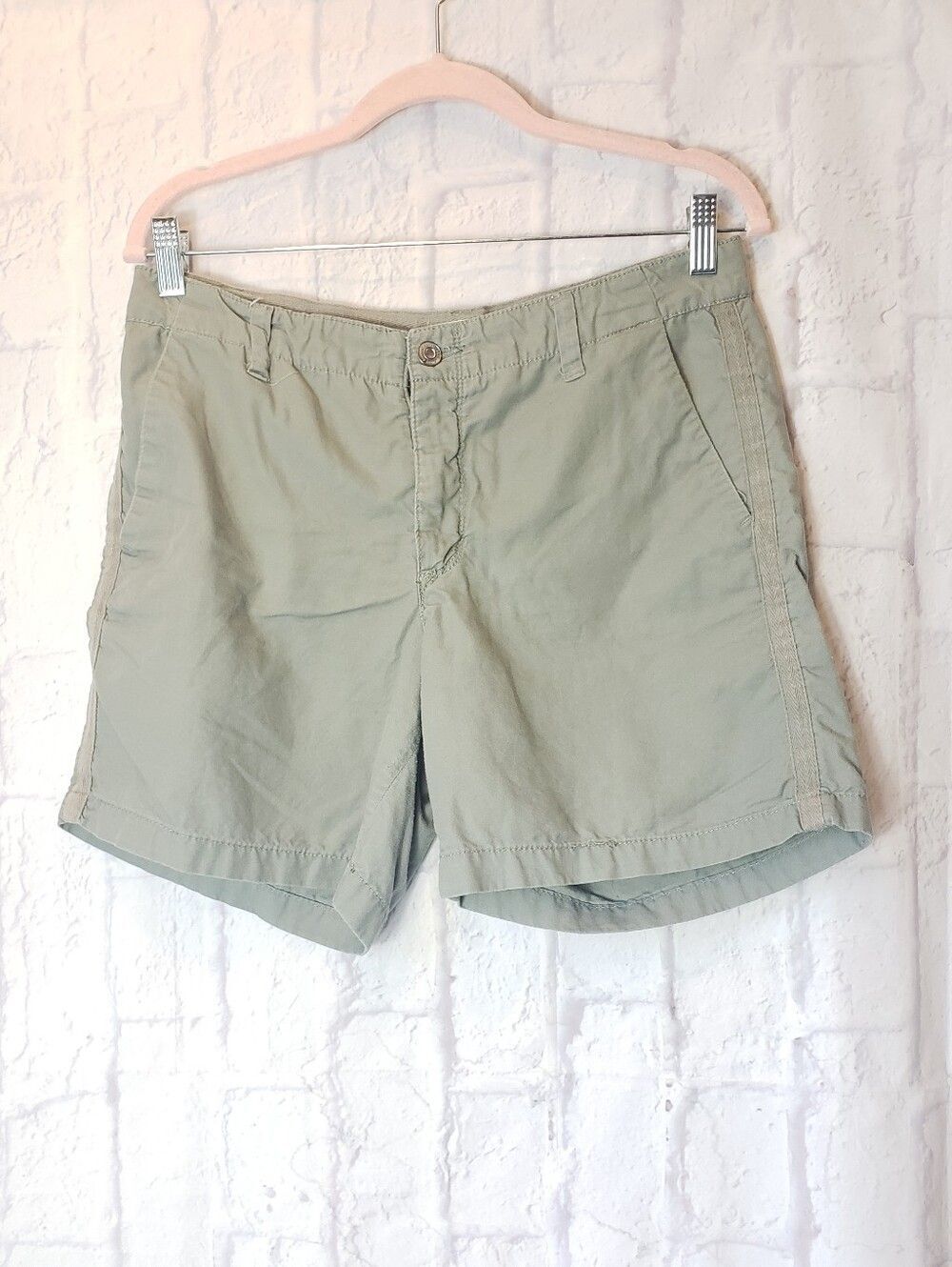 KENSIE Sage Green Classic Cotton Shorts 8/29